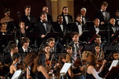 02/07/2017 60 Festival dei 2 Mondi di Spoleto. Piazza del Duomo, Requiem Stringeranno nei pugni una Cometa, concerto per le vittime del terremoto. Nella foto Orchestra Giovanile italiana, International Opera Choir